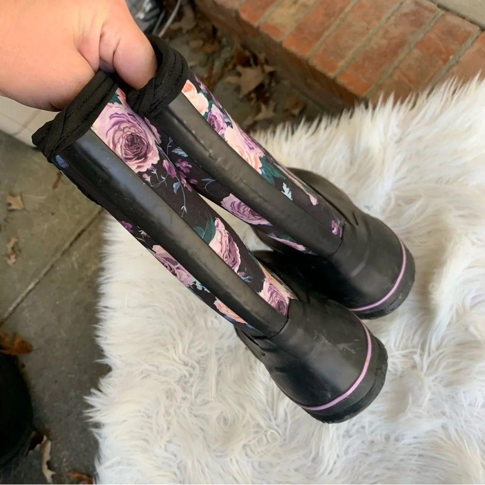 WTW Floral Black Rain Boots Size 10